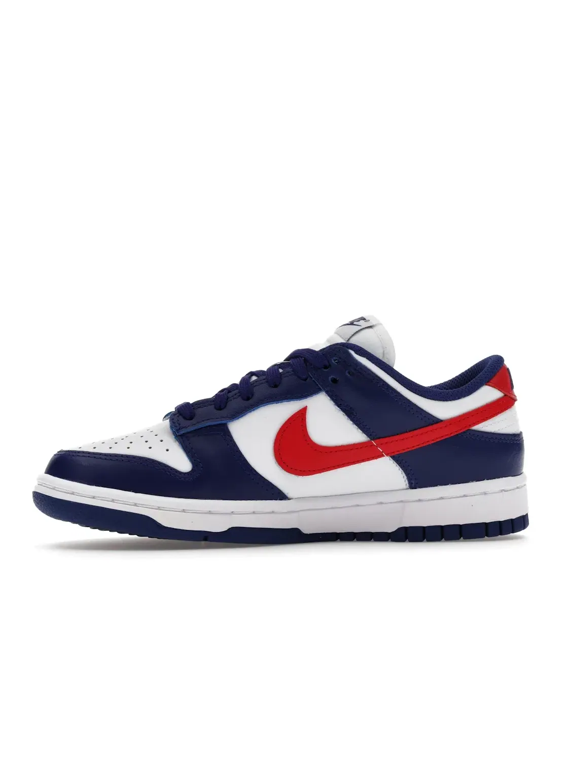 Женские кроссовки Lifestyle с кожаным верхом Nike Dunk Low — изображение 3 из 4, белый/-красный