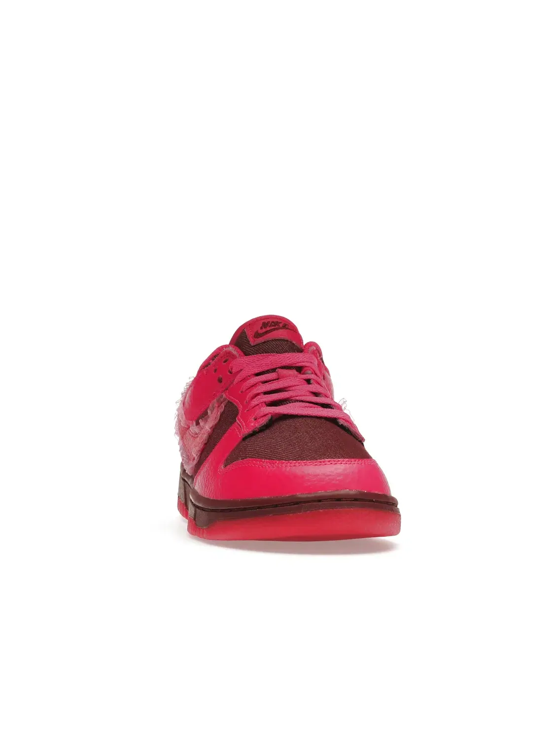 Женские кроссовки с кружевными вставками Nike Dunk Low — изображение 2 из 4, красный/розовый