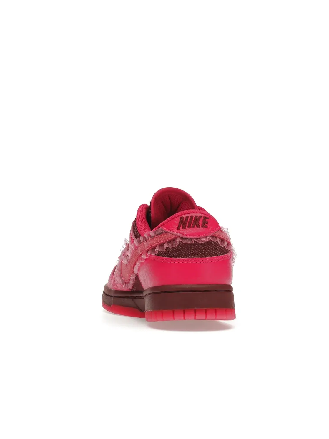 Женские кроссовки с кружевными вставками Nike Dunk Low — изображение 4 из 4, красный/розовый