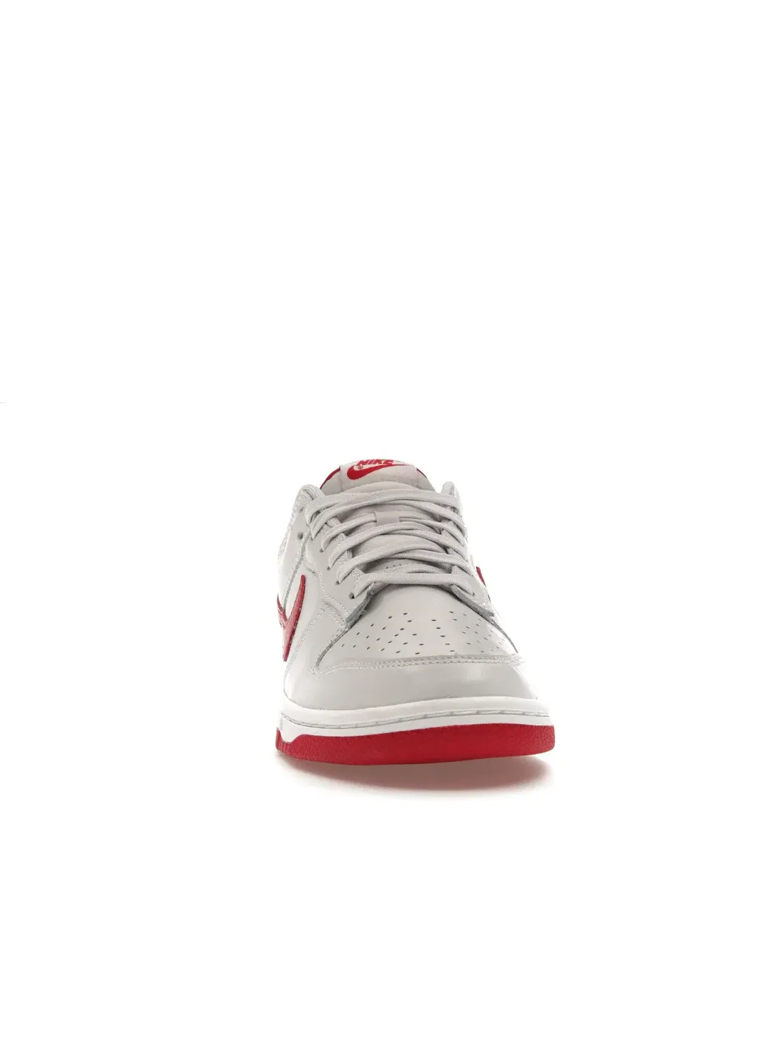 Мужские кроссовки с кожаным и синтетическим верхом Nike Dunk Low Nike — изображение 2 из 4, серый/красный-белый