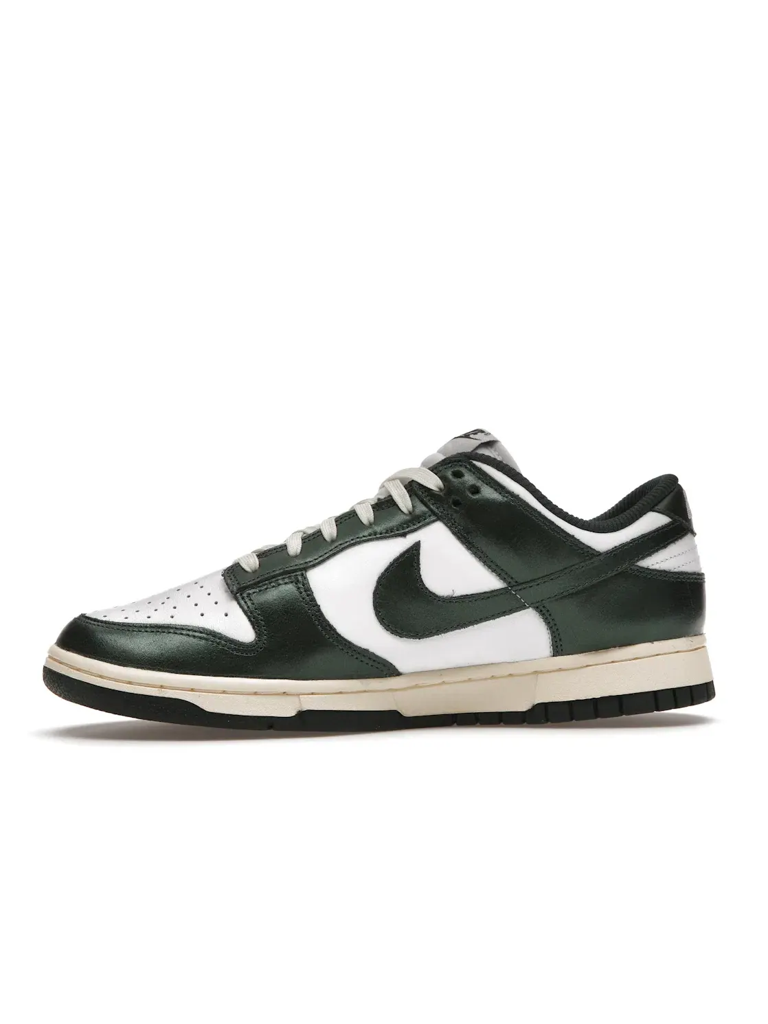 Женские кроссовки с ретро-дизайном Nike Dunk Low — изображение 3 из 4, белый/зеленый