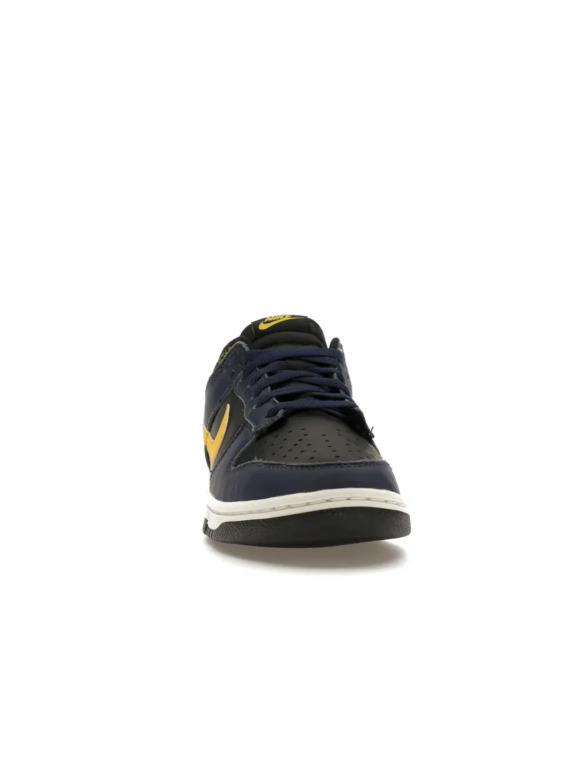 Мужские кроссовки с кожаным верхом Nike Dunk Low — изображение 2 из 4