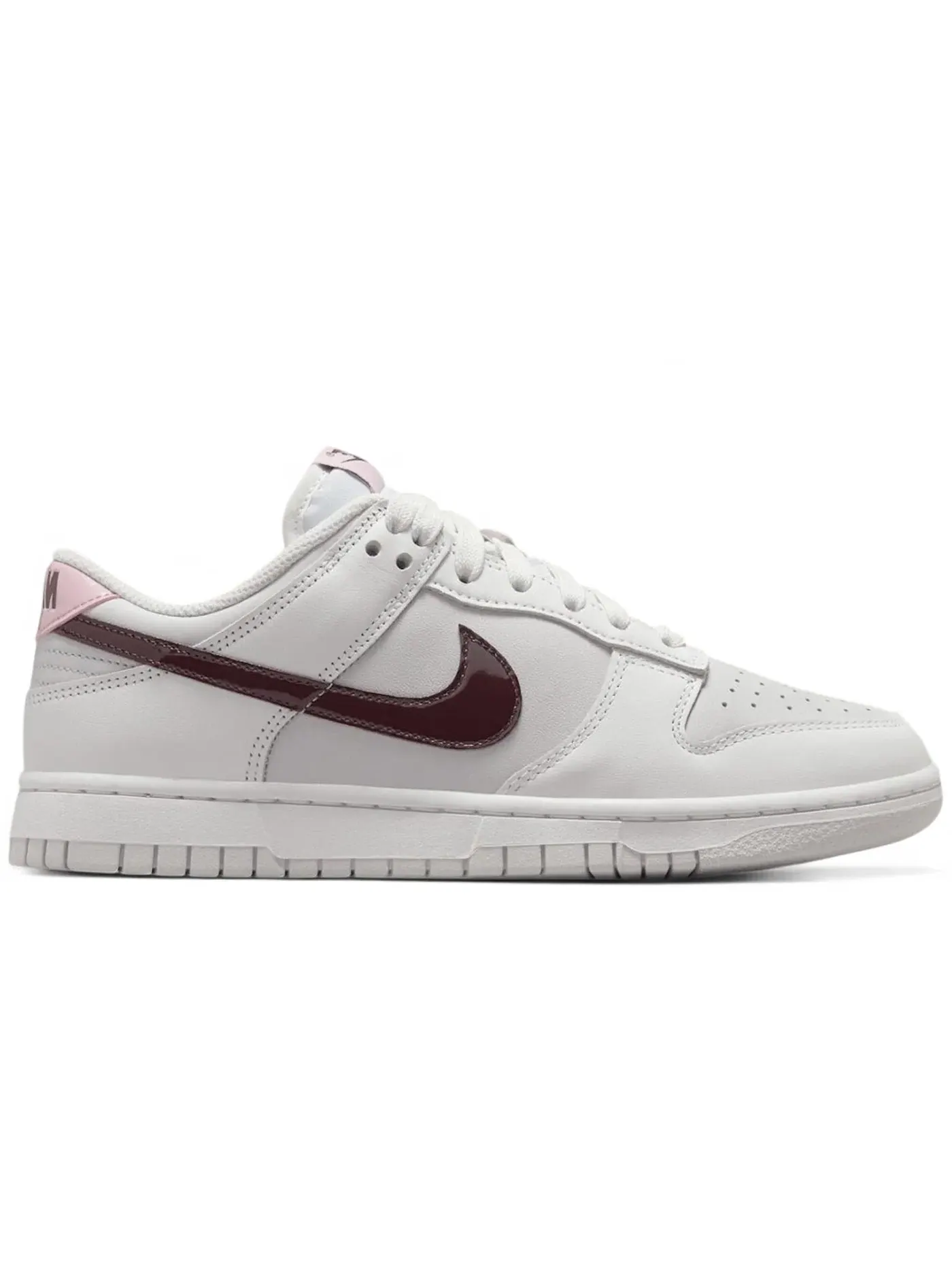 Женские кроссовки кожаные Nike Dunk Low — изображение 1 из 1, белый