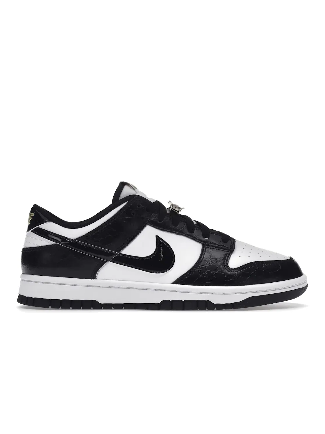 Мужские кроссовки с текстурной кожей Nike Dunk Low SE — изображение 1 из 4, белый/черный