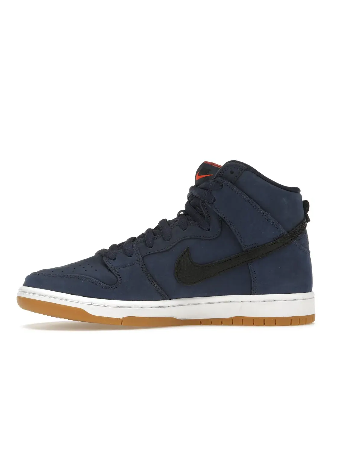 Мужские высокие кроссовки с замшевыми вставками Nike SB Dunk High — изображение 2 из 3