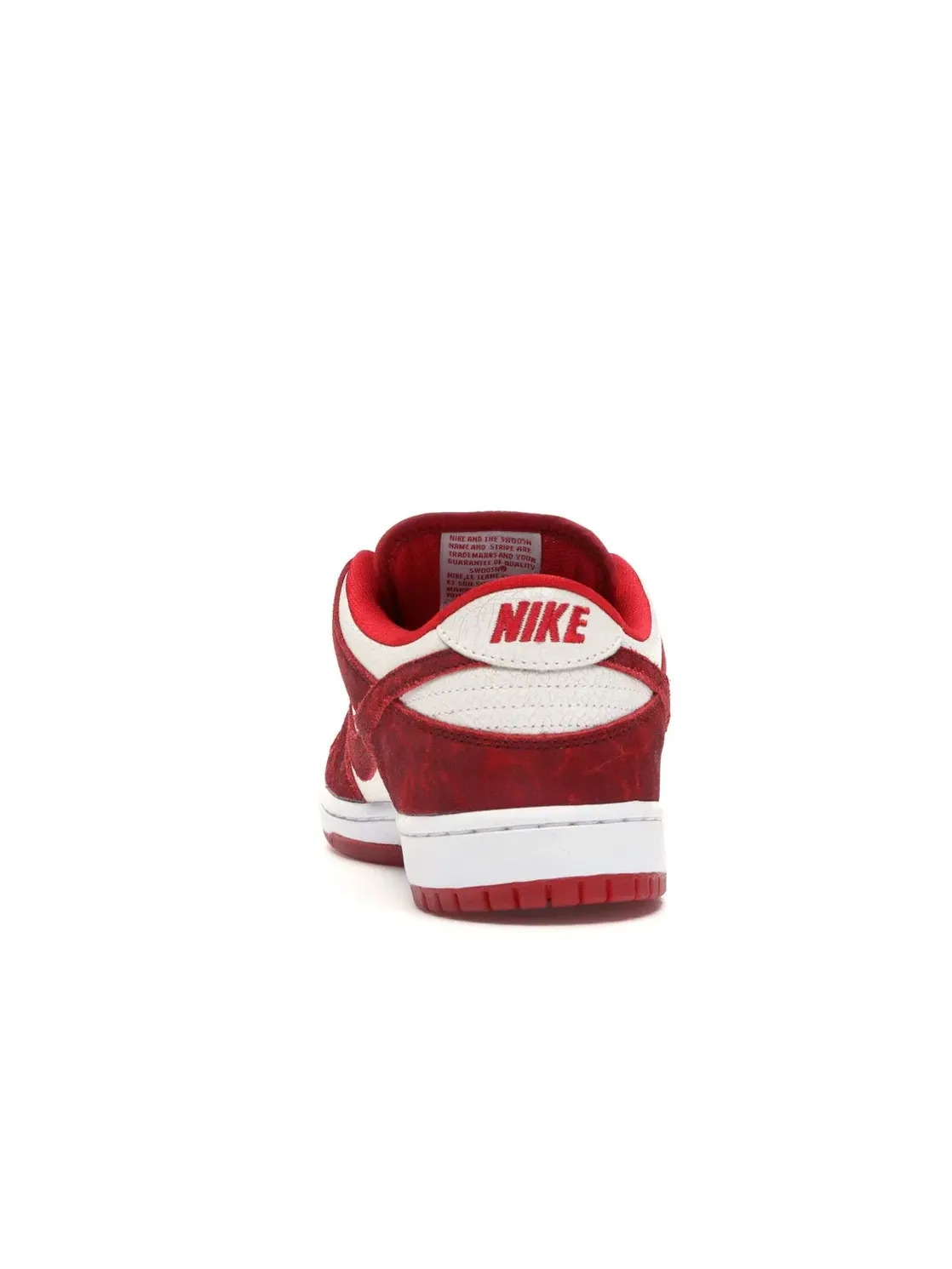 Мужские кроссовки с кожаным и замшевым верхом Nike SB Dunk Low Nike — изображение 4 из 4, красный/красный-белый