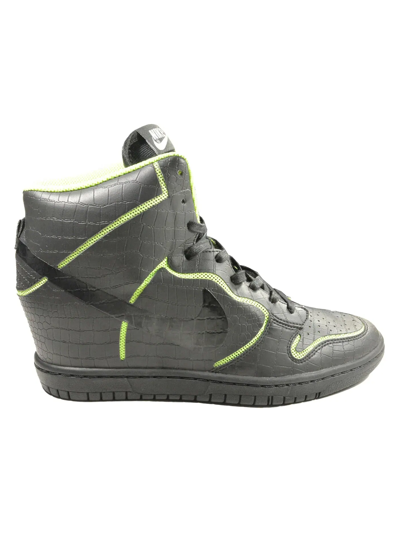 Женские кроссовки с высоким берцем Nike Dunk Sky High Nike — изображение 1 из 1, черный