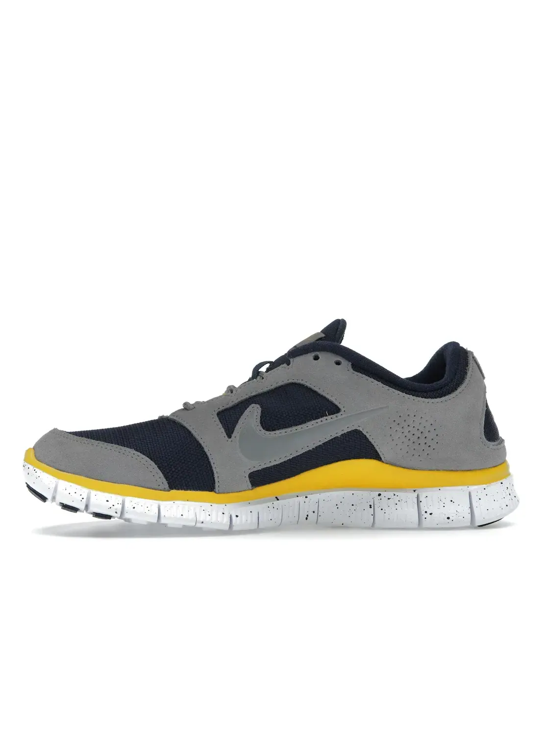 Мужские кроссовки Lifestyle Nike Free Run 3 EXT — изображение 3 из 4, серый