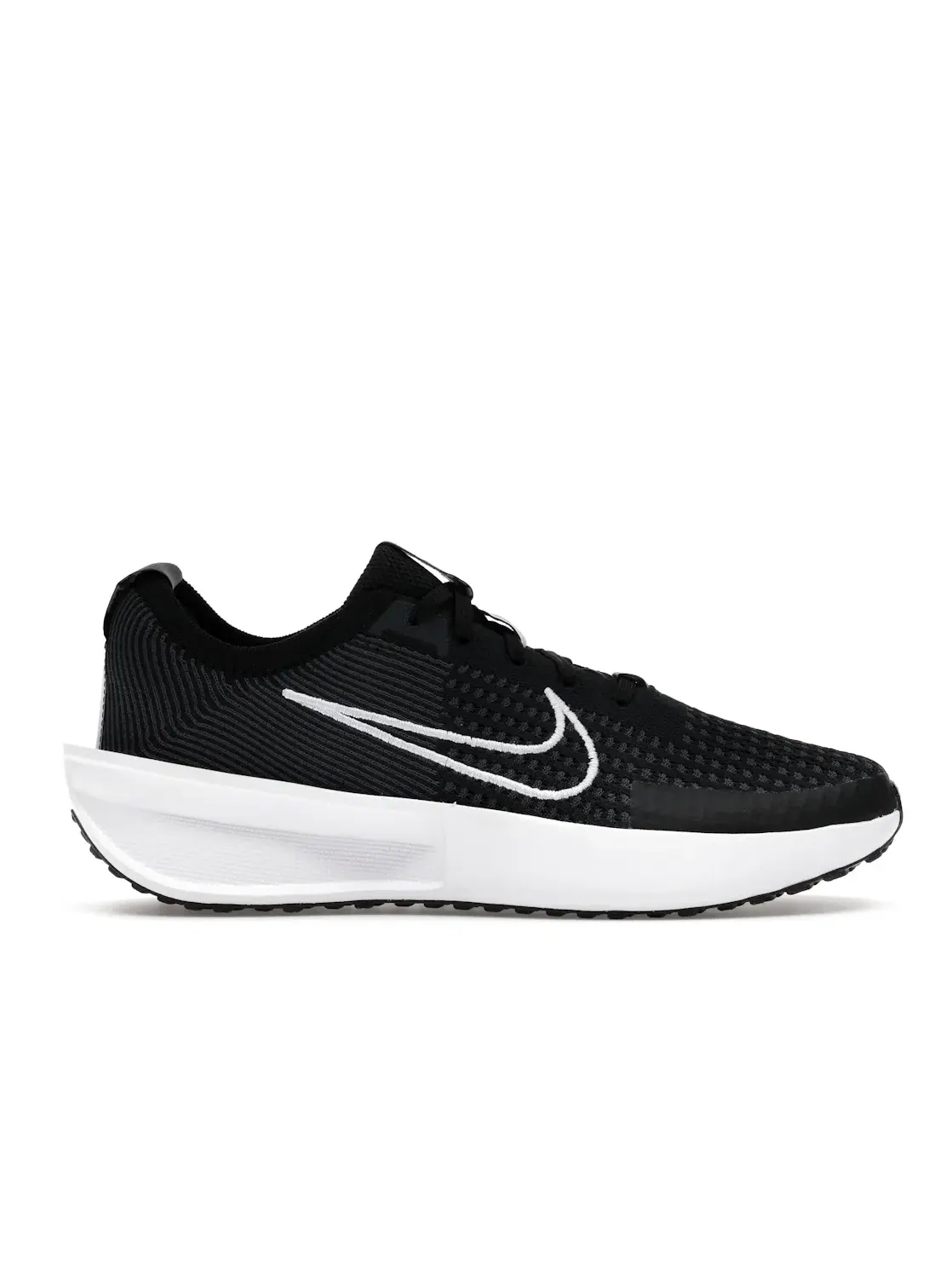 Женские кроссовки Lifestyle Nike Interact Run — изображение 1 из 4, черный//белый
