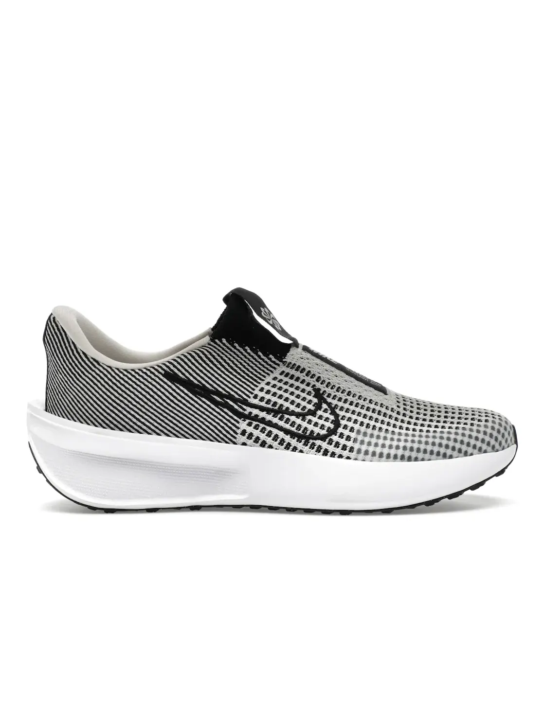 Мужские кроссовки для бега Nike Interact Run EasyOn — изображение 1 из 4, белый/черный