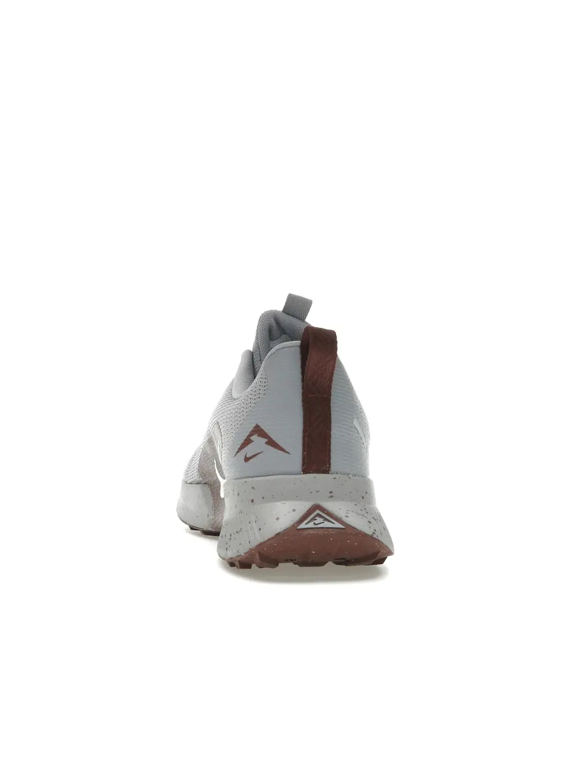 Мужские кроссовки для бега по пересеченной местности Nike Juniper Trail 3 — изображение 4 из 4, серый/темный