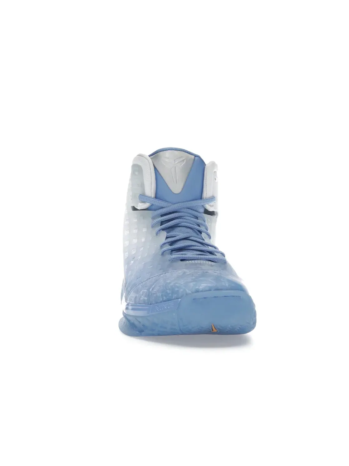 Мужские баскетбольные кроссовки с цветовой гаммой Nike Kobe 3 Protro — изображение 2 из 4, белый