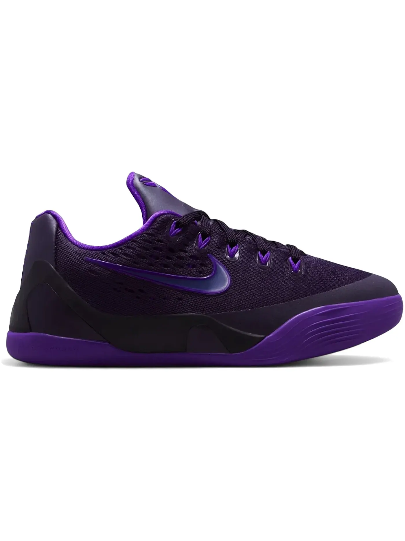 Детские кроссовки для мальчиков баскетбольные Nike Kobe 9 EM Low TB — изображение 1 из 1