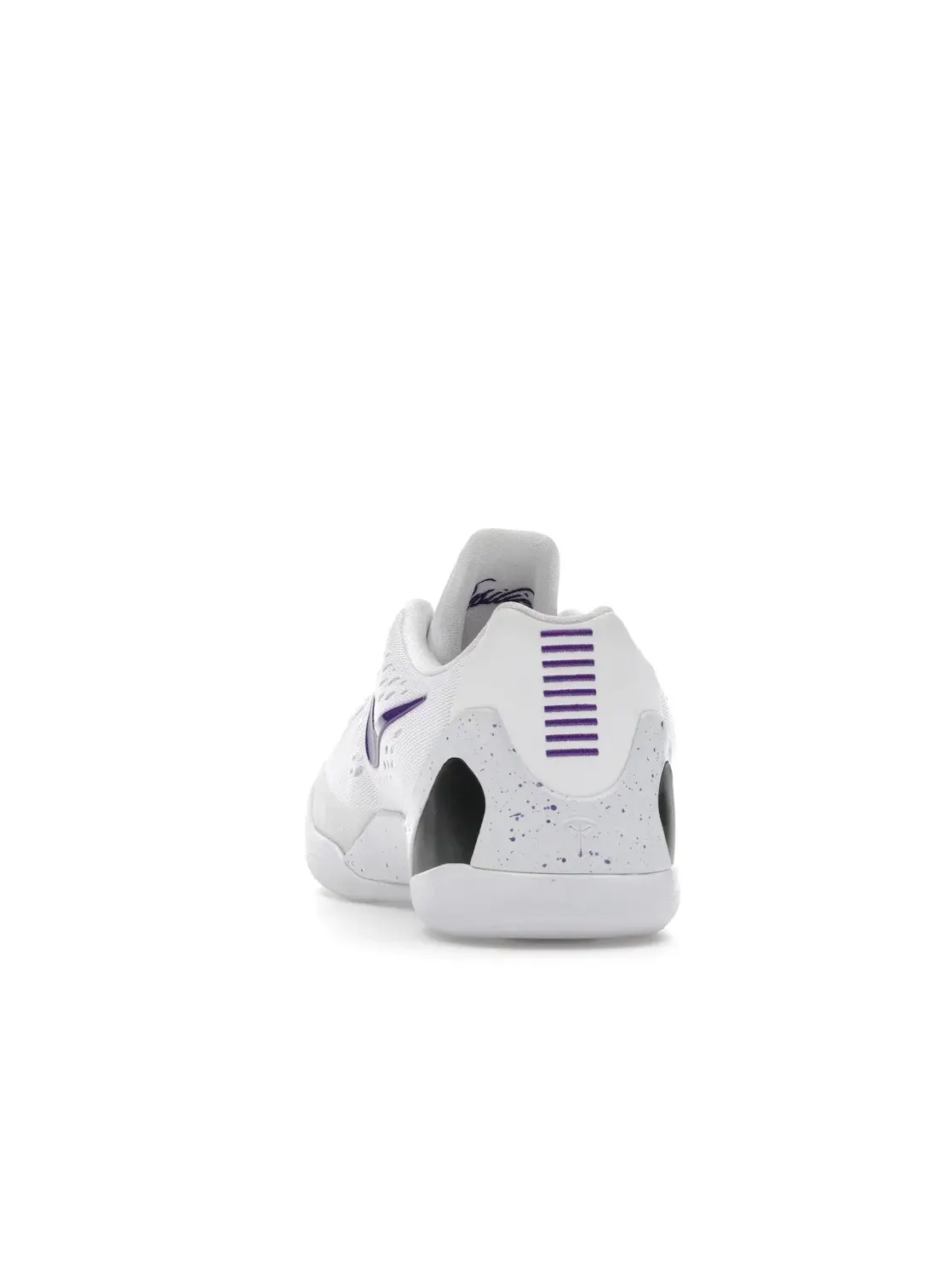 Детские кроссовки для баскетбола Nike Kobe 9 EM Low TB — изображение 4 из 4, белый фиолетовый белый