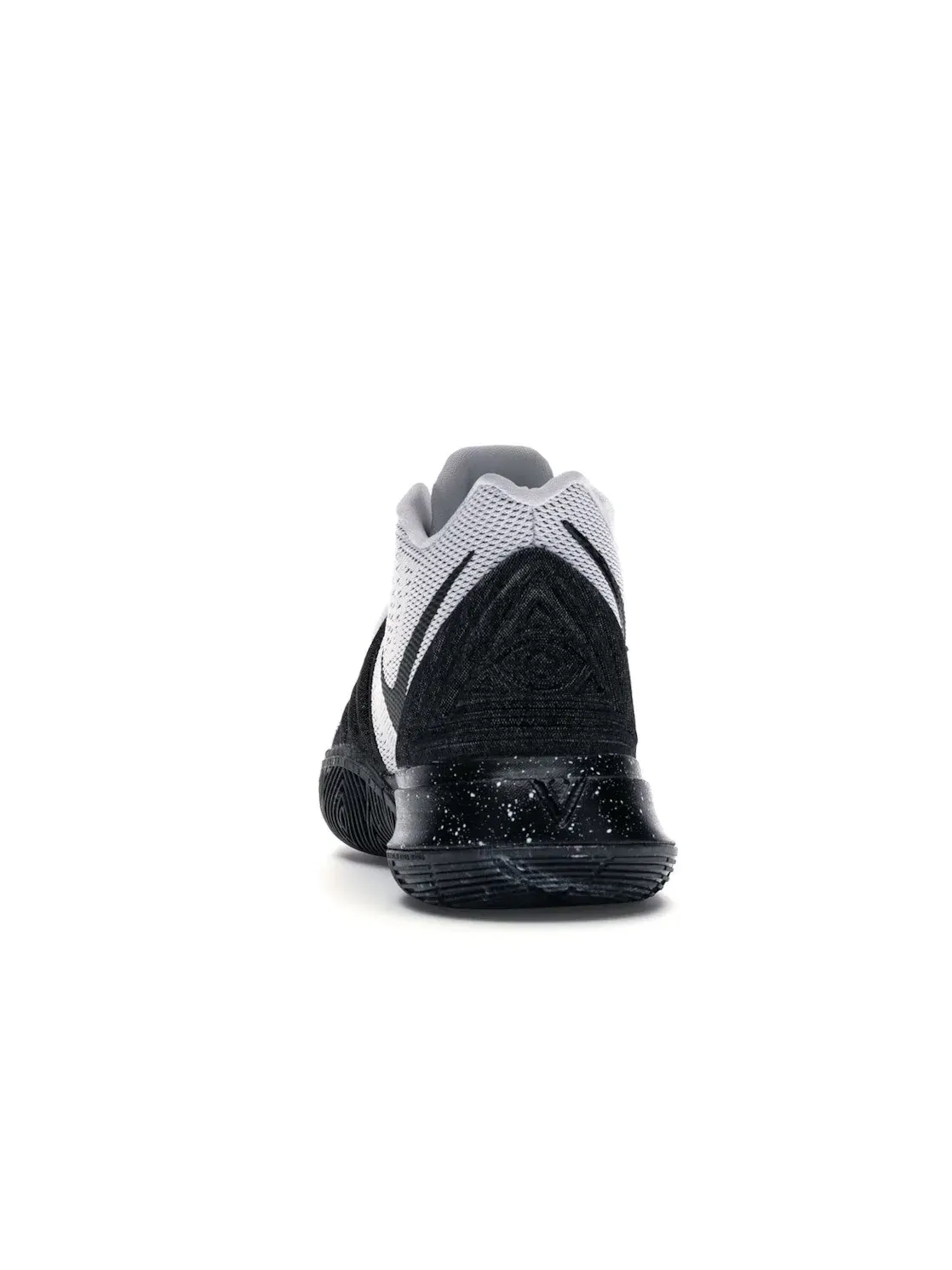 Мужские кроссовки баскетбольные Nike Kyrie 5 — изображение 4 из 4, белый/черный