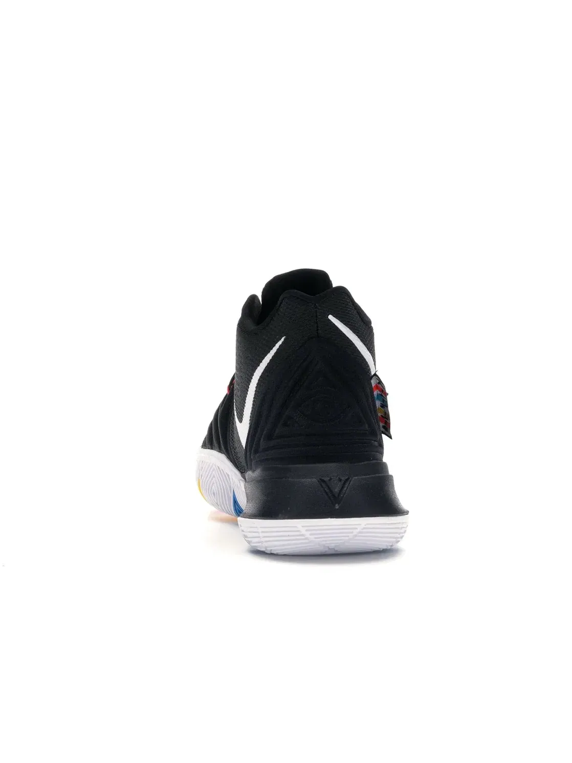 Мужские кроссовки с принтом Nike Kyrie 5 Friends Nike — изображение 4 из 4, черный/белый/мульти
