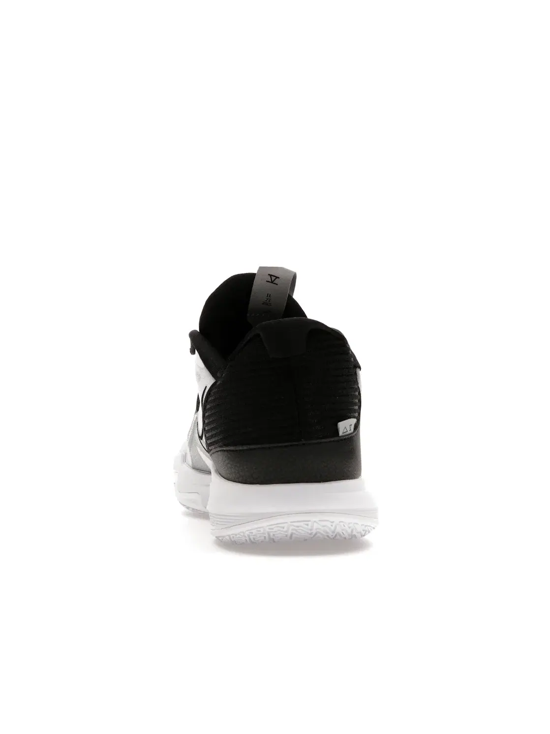 Мужские кроссовки для баскетбола с низким вырезом Nike Kyrie 5 Low — изображение 4 из 4, белый/белый/серый/черный