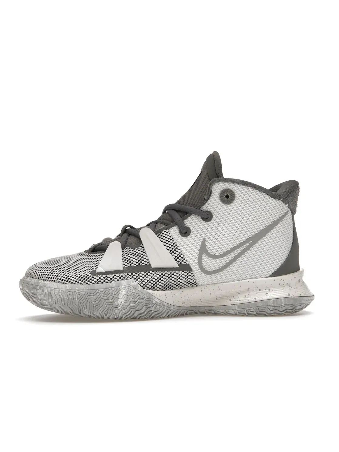 Детские кроссовки для баскетбола Nike Kyrie 7 SE — изображение 3 из 4