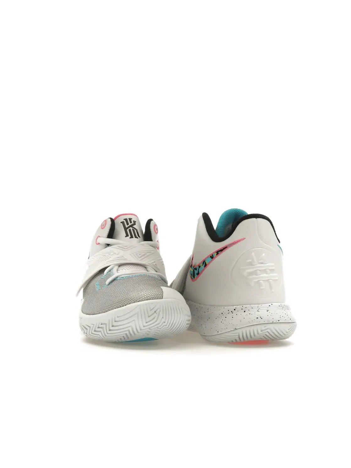 Мужские баскетбольные кроссовки с кроссовочной системой Nike Kyrie Flytrap 3 Nike — изображение 2 из 4