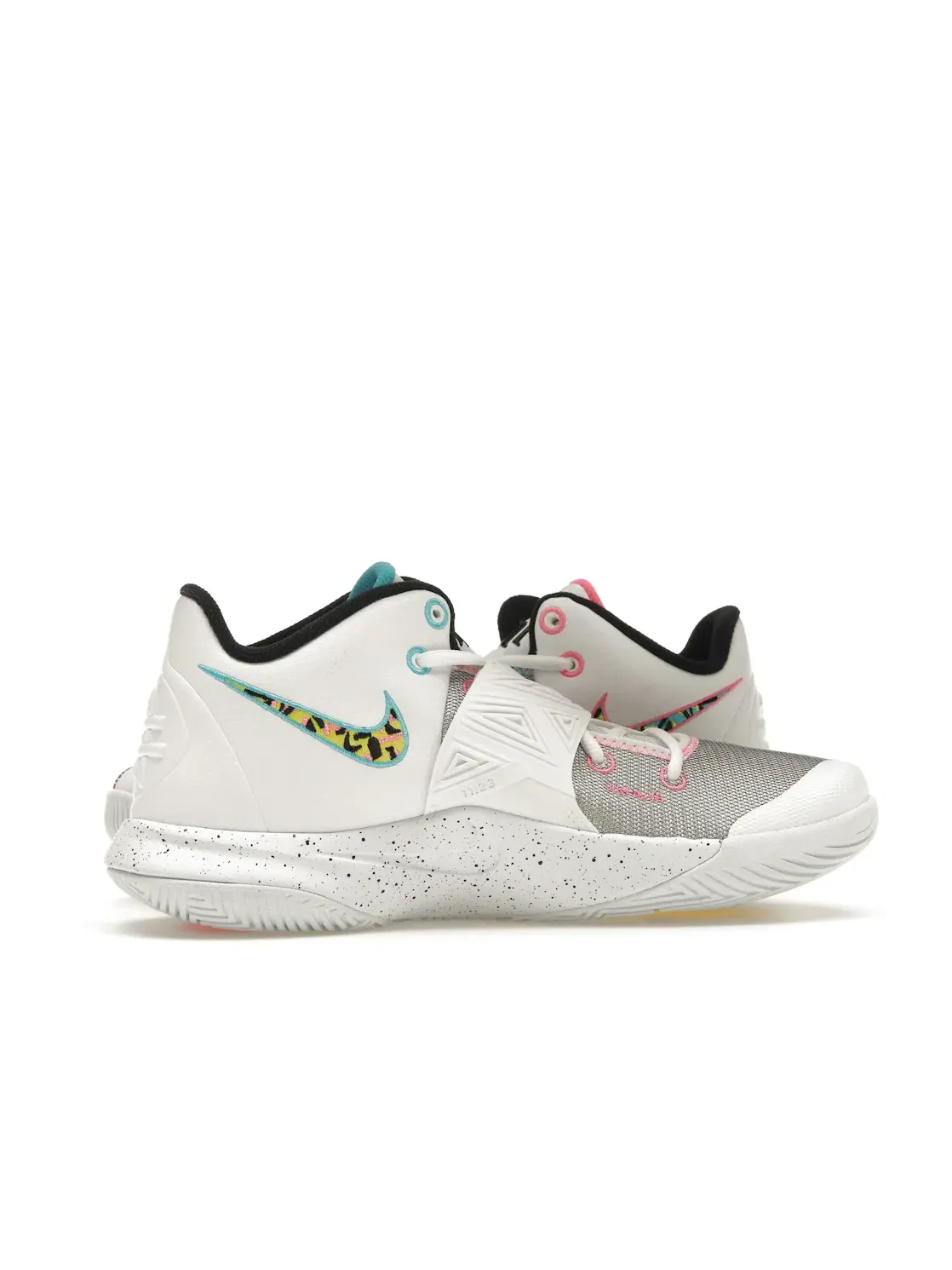 Мужские баскетбольные кроссовки с кроссовочной системой Nike Kyrie Flytrap 3 Nike — изображение 3 из 4