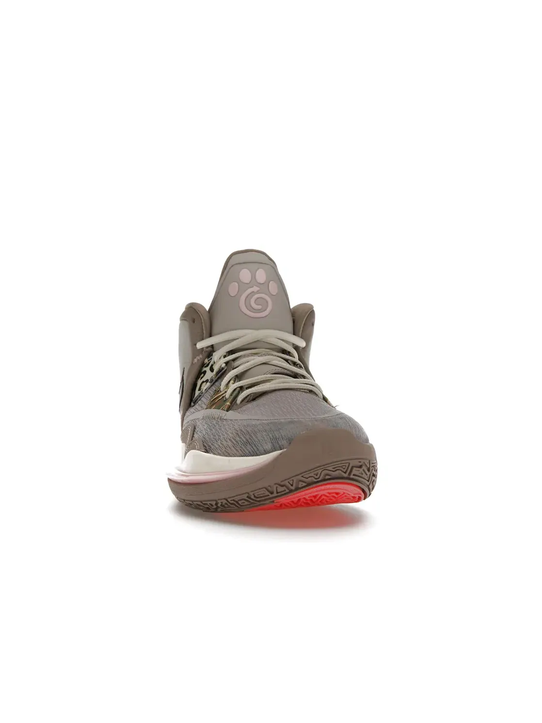 Мужские кроссовки для баскетбола с камуфляжным принтом Nike Kyrie Infinity Nike — изображение 2 из 4, светлый/черный