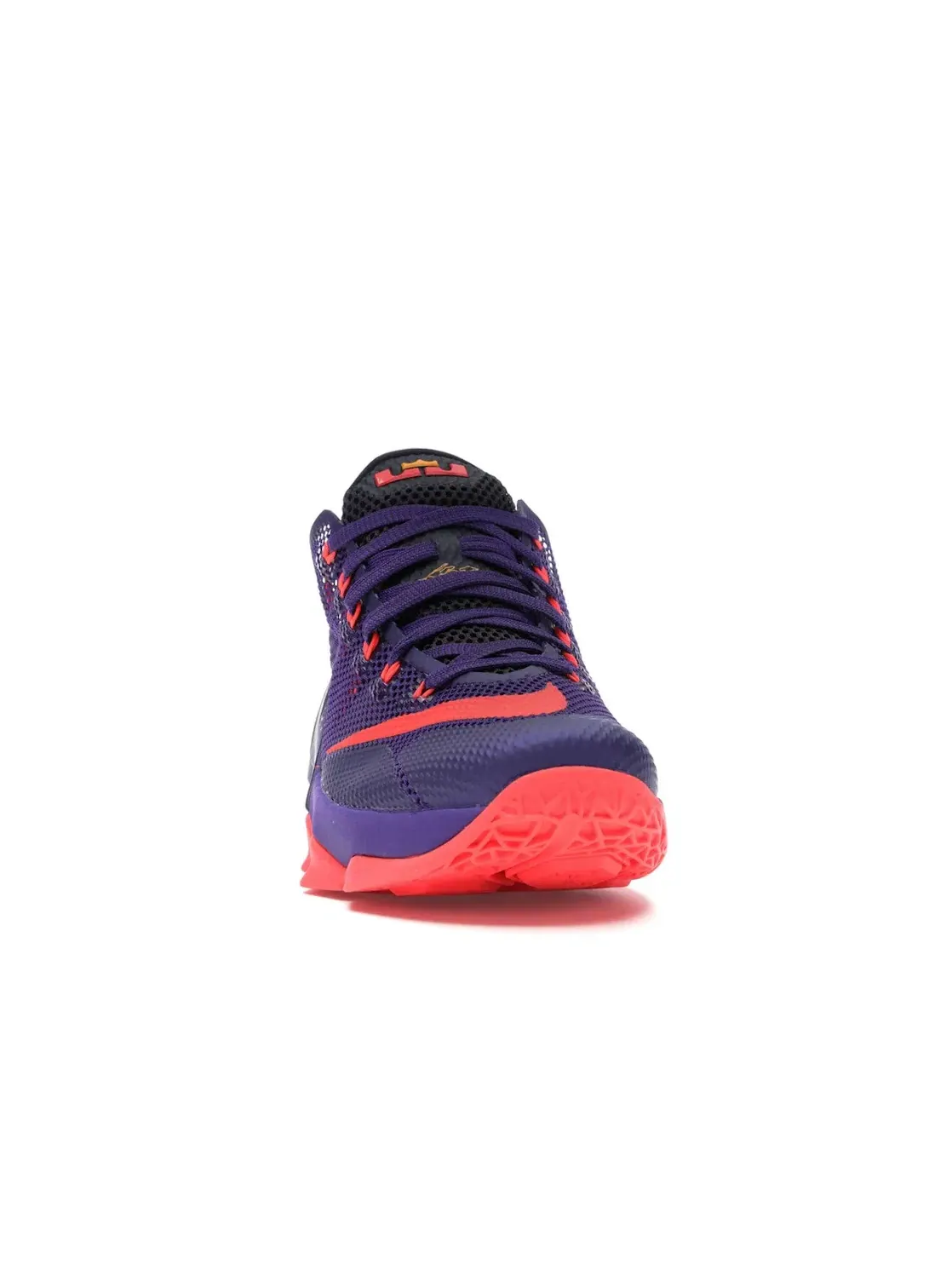 Мужские кроссовки для баскетбола Nike LeBron 12 Low — изображение 2 из 4