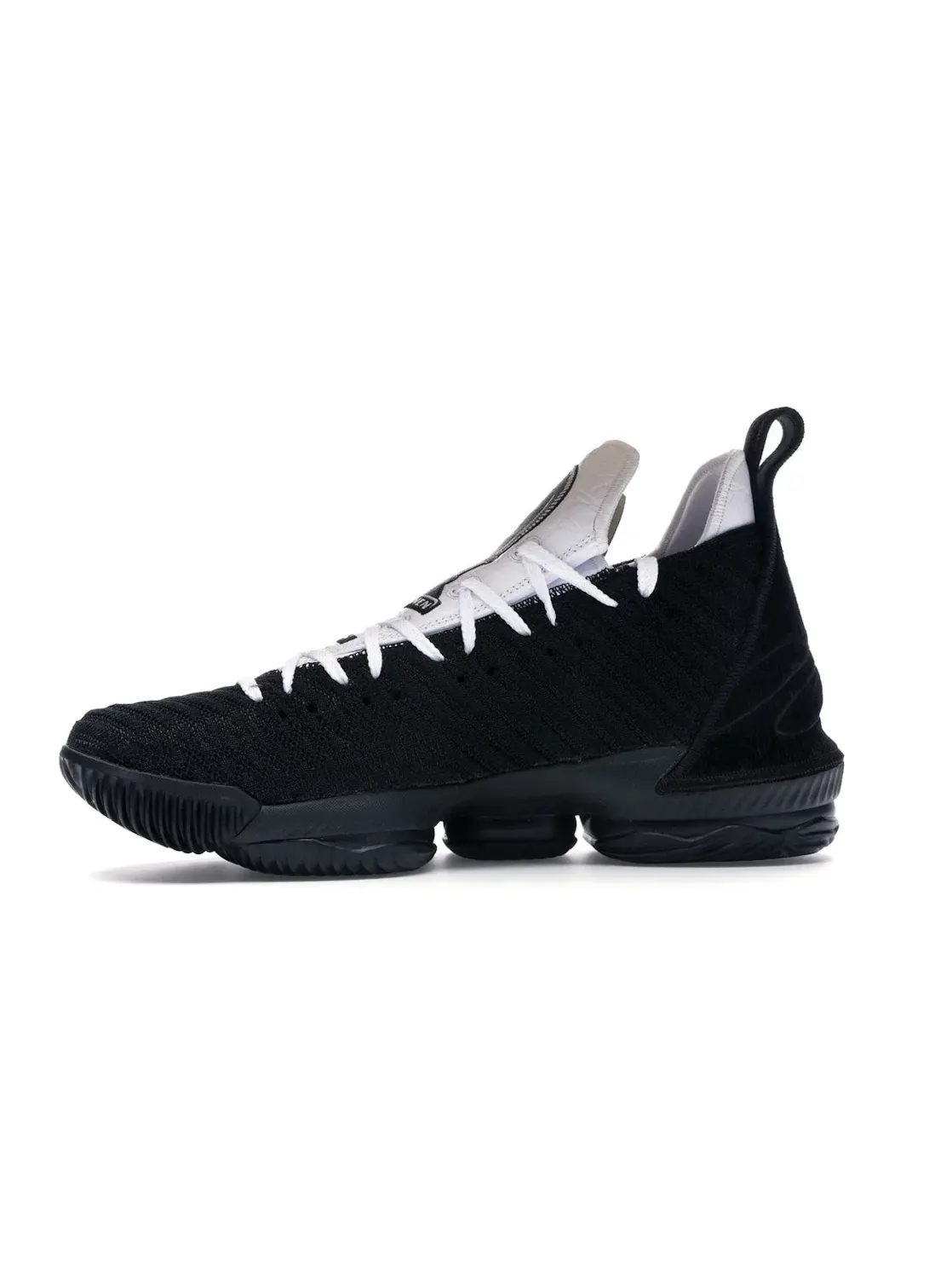 Мужские баскетбольные кроссовки с комбинированной амортизацией Nike LeBron 16 — изображение 3 из 4, черный/белый-черный