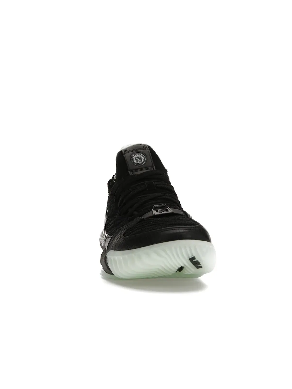 Мужские кроссовки для баскетбола Nike LeBron 16 — изображение 2 из 4, черный черный