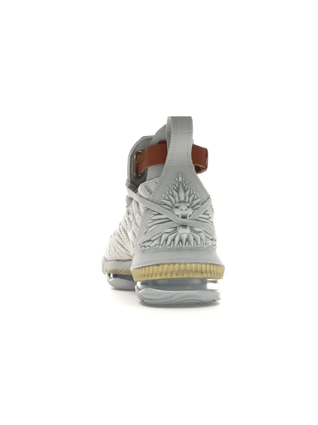 Женские кроссовки с принтом Nike LeBron 16 — изображение 4 из 4, светлый-белый
