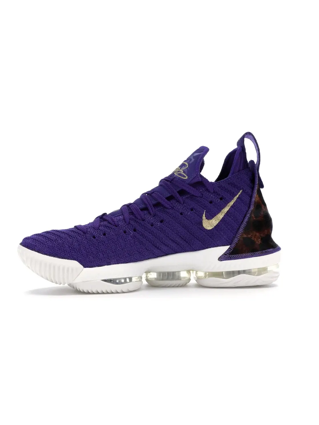 Мужские кроссовки Nike LeBron 16 — изображение 3 из 4