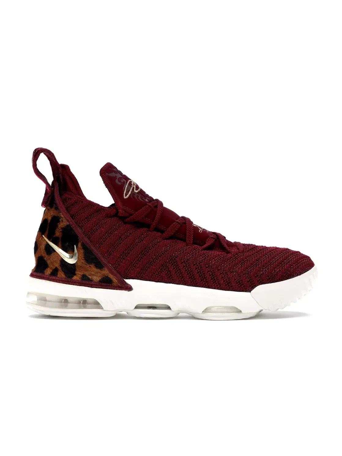 Детские кроссовки для мальчиков Nike LeBron 16 — изображение 1 из 4