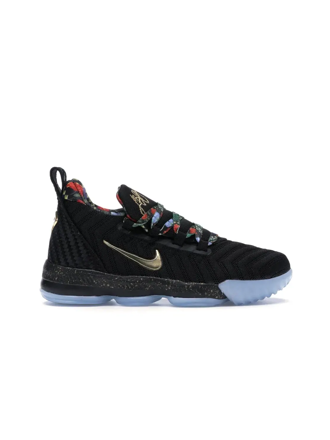 Детские кроссовки для мальчиков баскетбольные Nike LeBron 16 — изображение 1 из 4
