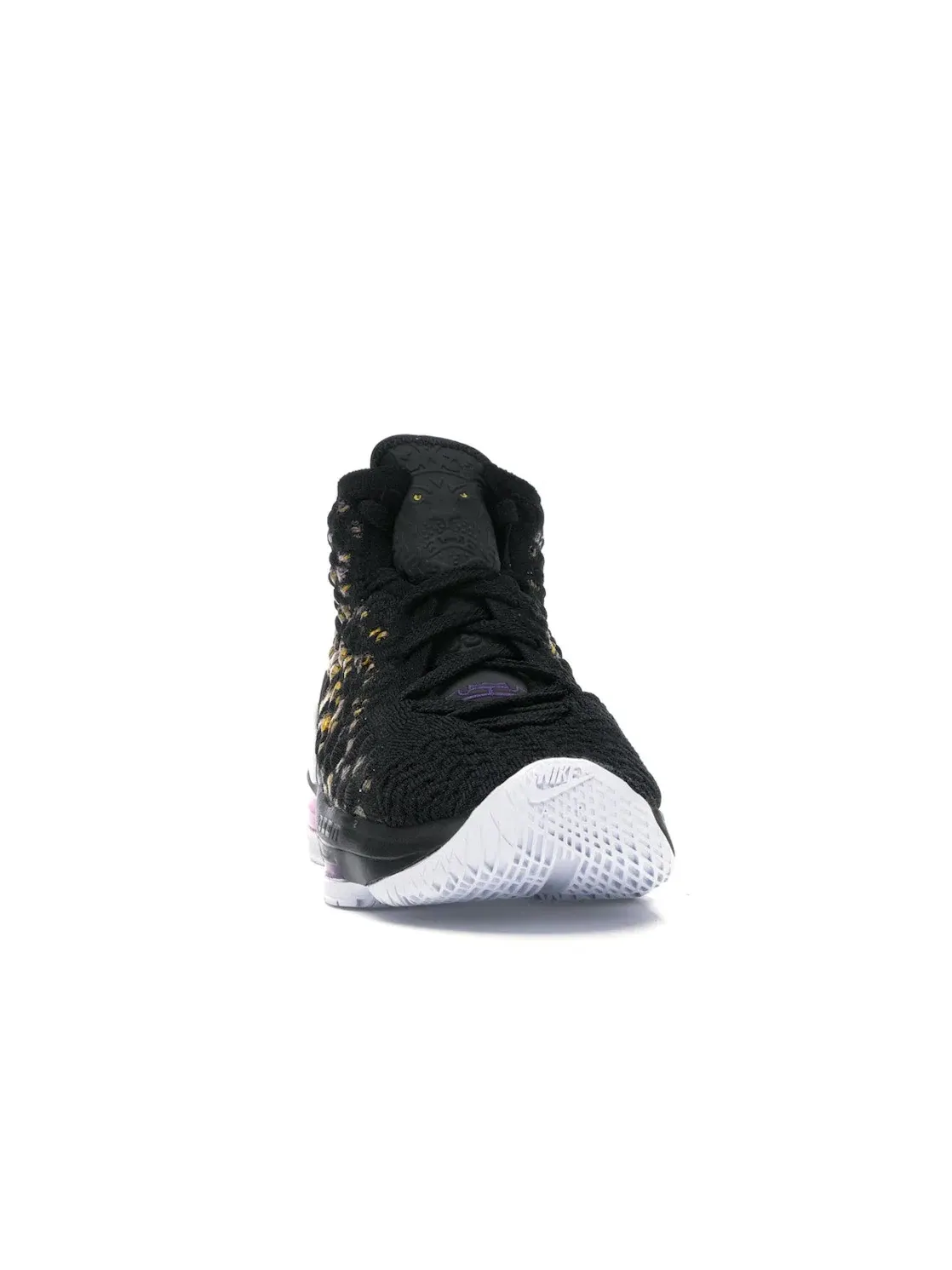 Детские кроссовки для мальчиков баскетбольные Nike LeBron 17 — изображение 2 из 4, черный/белый