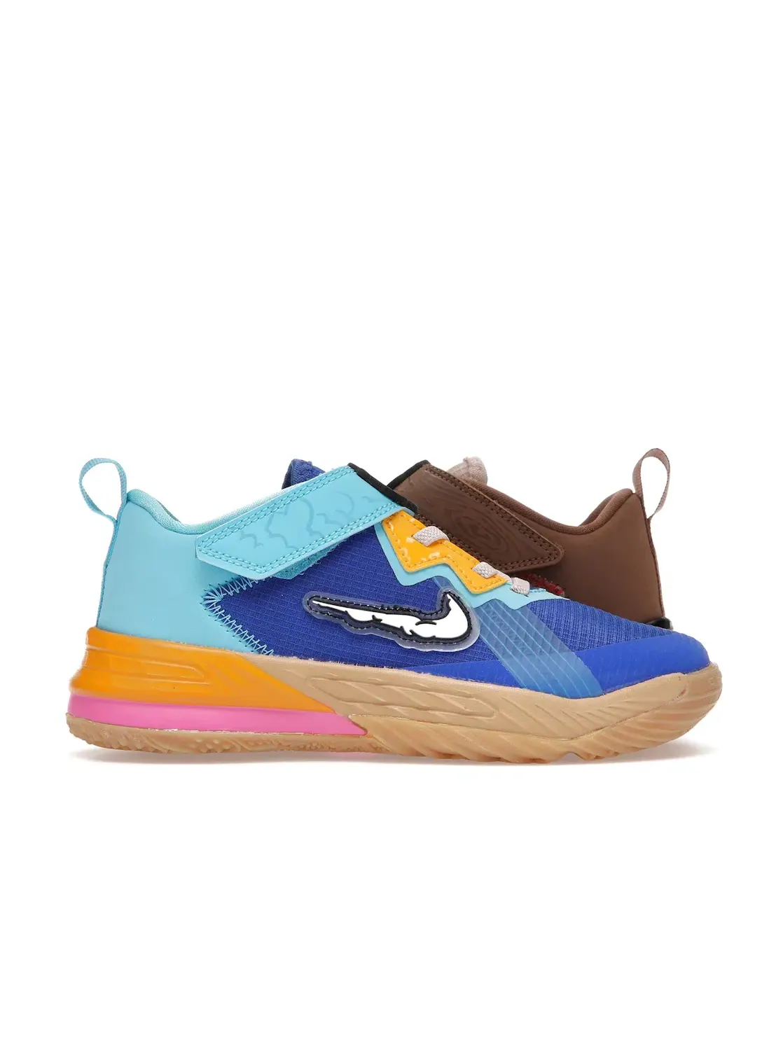Детские кроссовки баскетбольные с дизайном Wile E. vs Roadrunner Nike LeBron 18 Low — изображение 1 из 4
