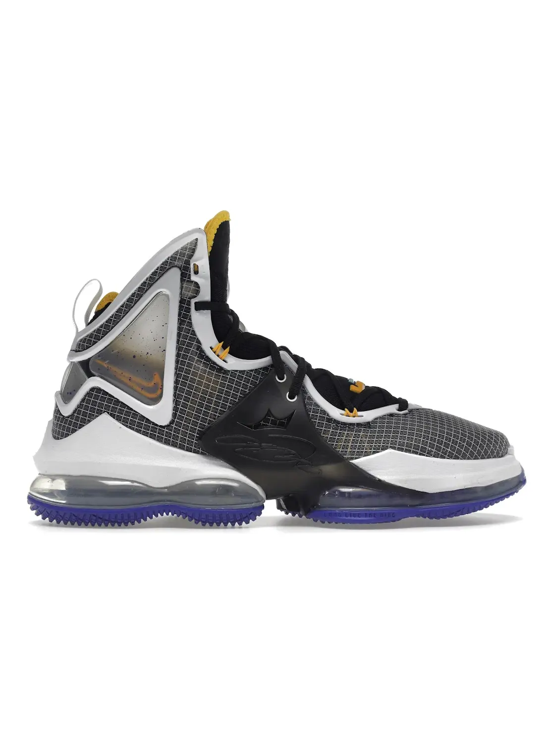Мужские кроссовки для баскетбола Nike LeBron 19 — изображение 1 из 4
