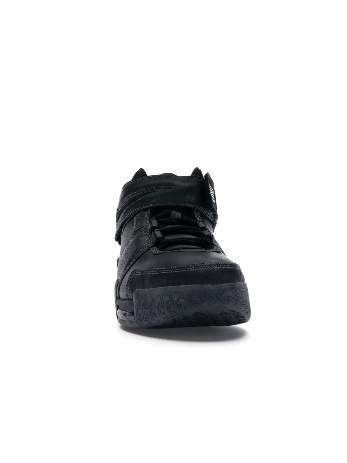 Мужские кроссовки для баскетбола Nike LeBron 2 — изображение 2 из 4
