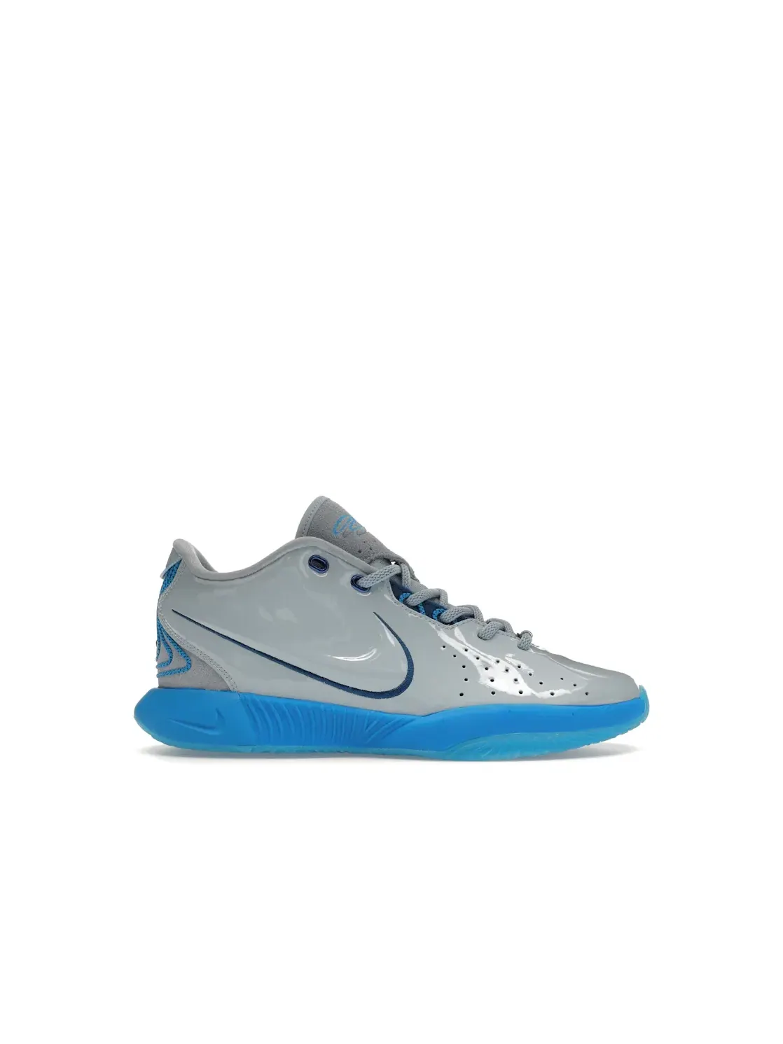 Детские кроссовки для баскетбола Nike LeBron 21 — изображение 1 из 4