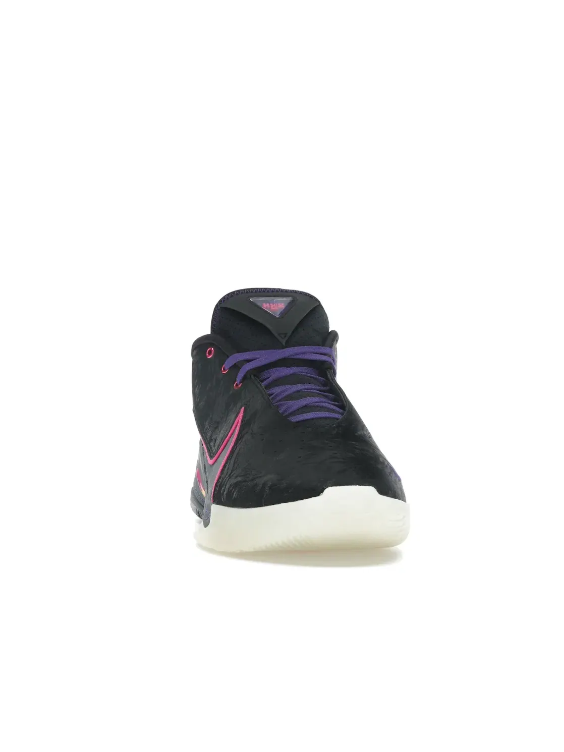 Мужские кроссовки для баскетбола Nike LeBron 22 — изображение 2 из 4