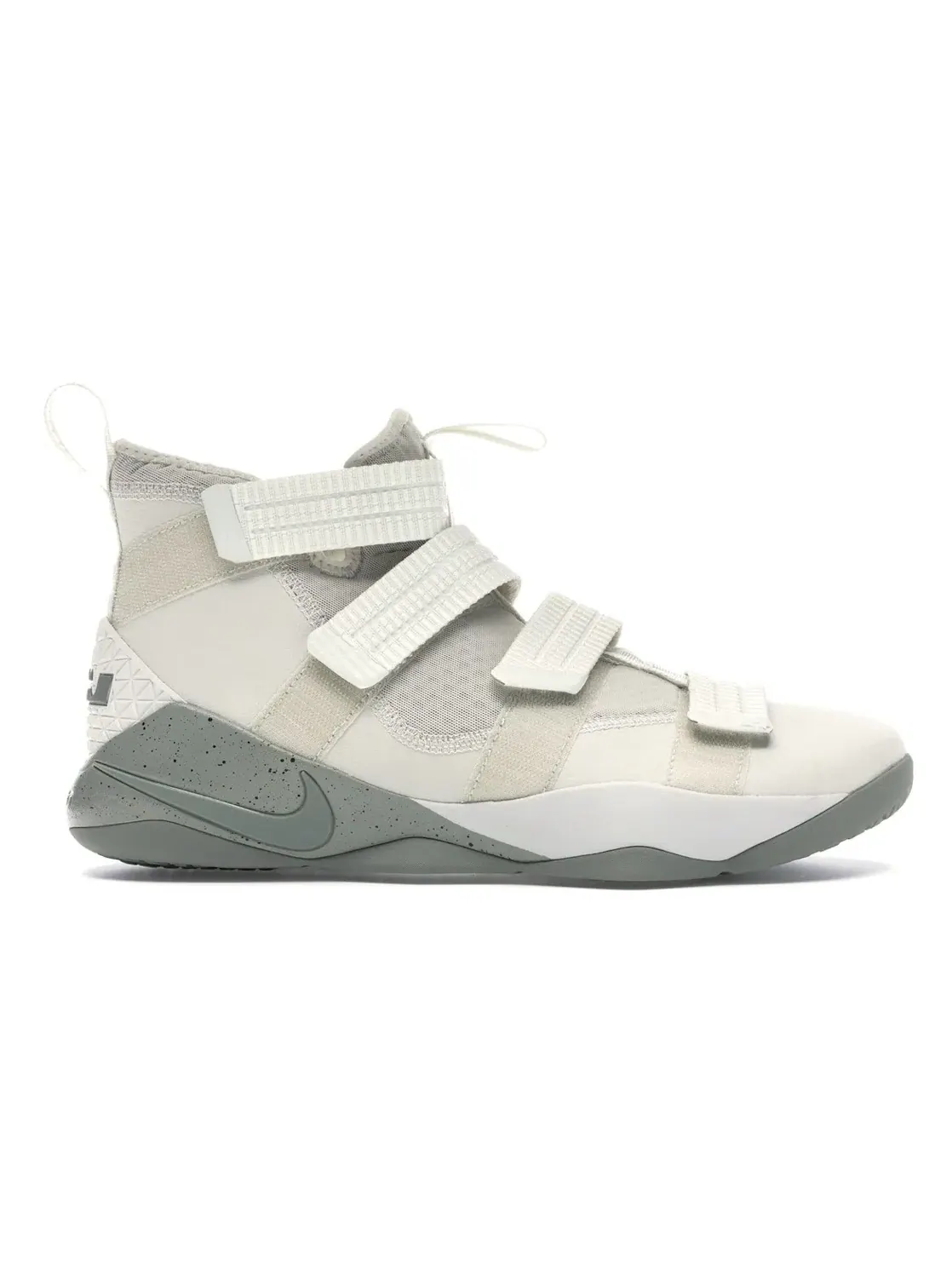 Мужские кроссовки для баскетбола с поддержкой Nike LeBron Soldier XI SFG — изображение 1 из 4, светлый/темный-черный
