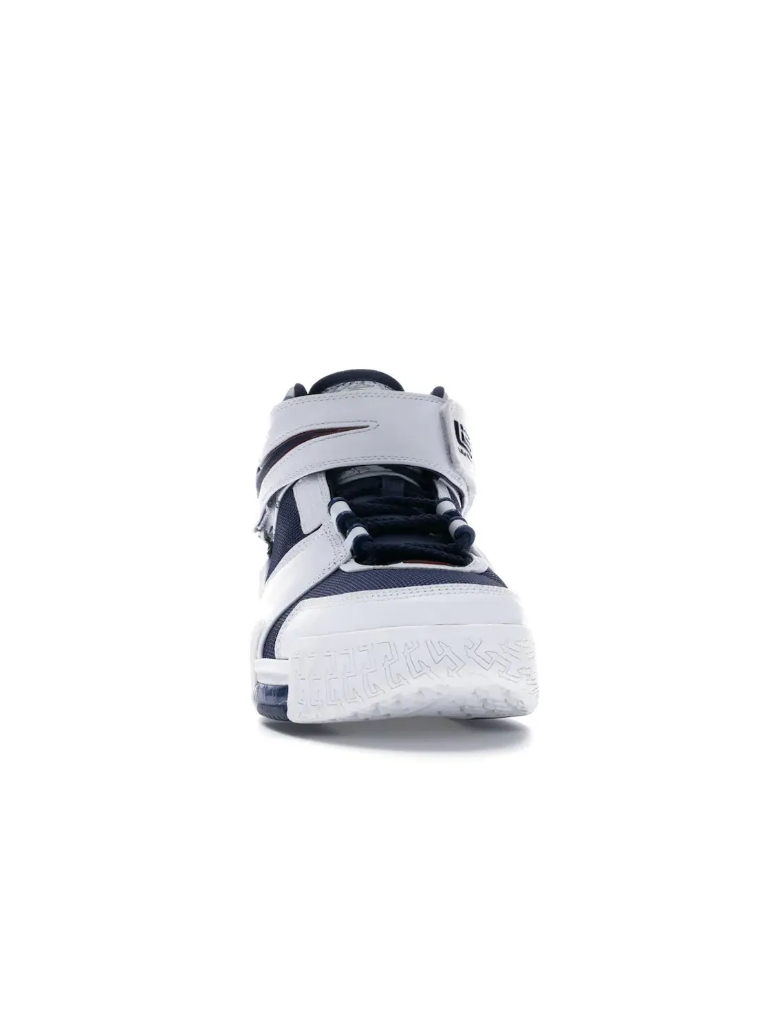 Мужские кроссовки для баскетбола Nike LeBron Zoom 2 — изображение 2 из 4