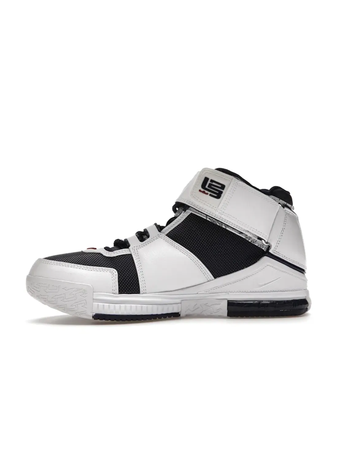 Мужские баскетбольные кроссовки с патруотическим принтом Nike LeBron Zoom 2 — изображение 3 из 4