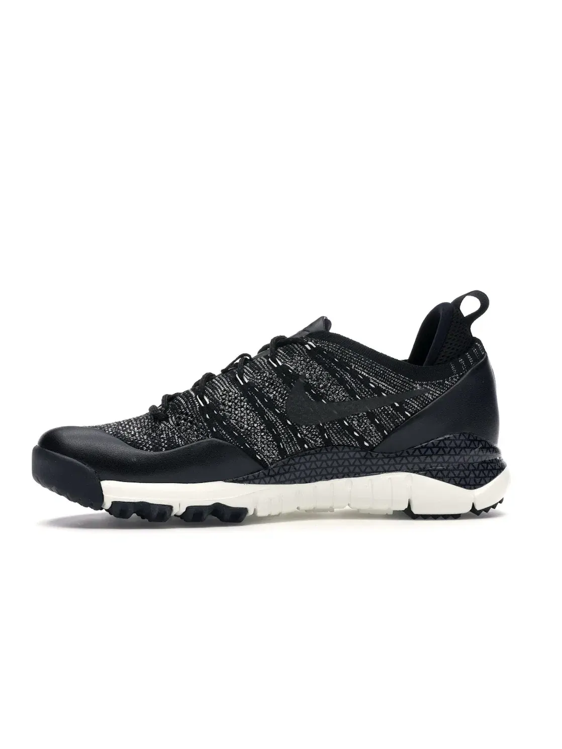 Мужские кроссовки спортивные Nike Lupinek Flyknit Low Nike — изображение 3 из 4, черный