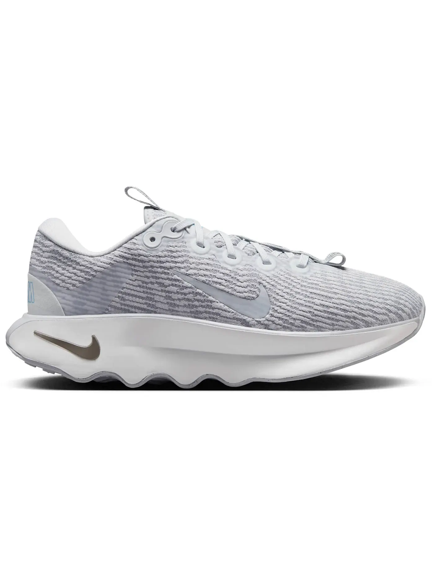 Женские кроссовки Lifestyle Nike Motiva — изображение 1 из 1, светлый серый металлик