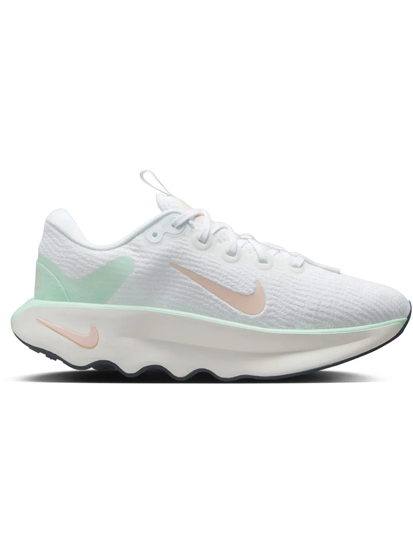 Женские кроссовки Lifestyle Nike Motiva — изображение 1 из 1, белый