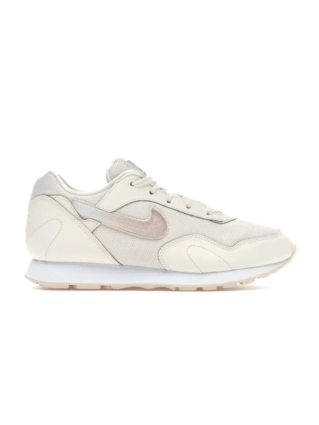 Женские кроссовки с массивной подошвой Nike Outburst Nike — изображение 1 из 4