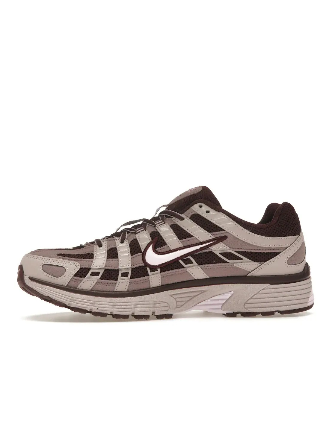 Женские кроссовки для повседневной носки Nike P-6000 — изображение 3 из 4