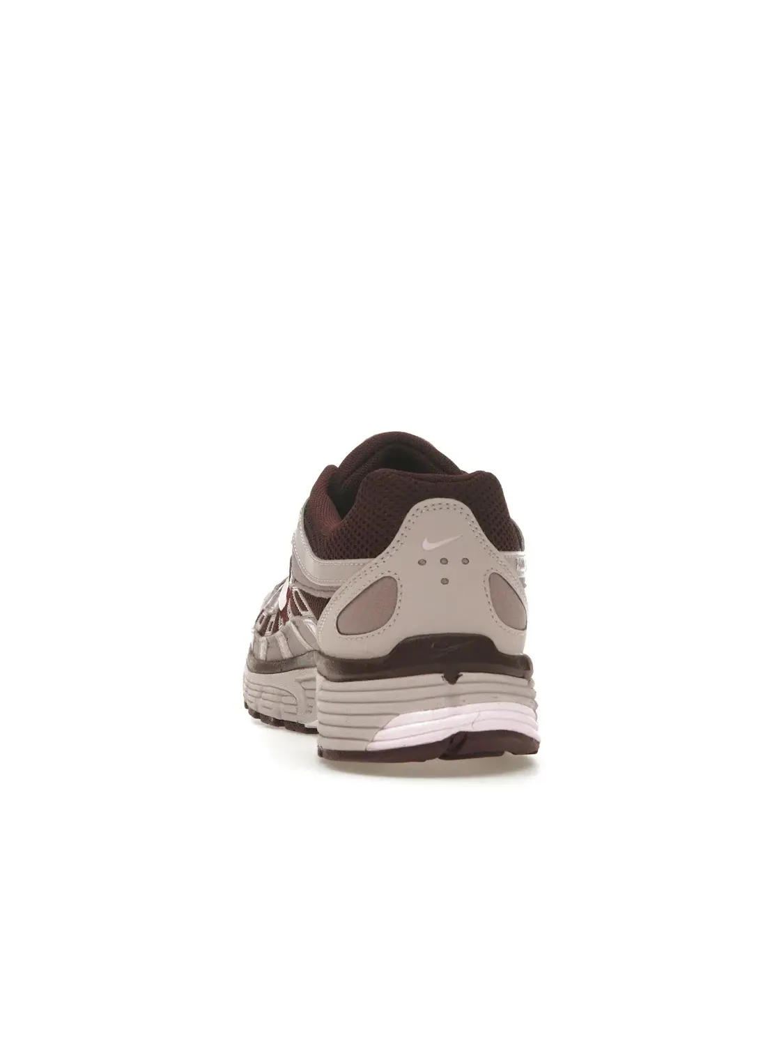 Женские кроссовки для повседневной носки Nike P-6000 — изображение 4 из 4