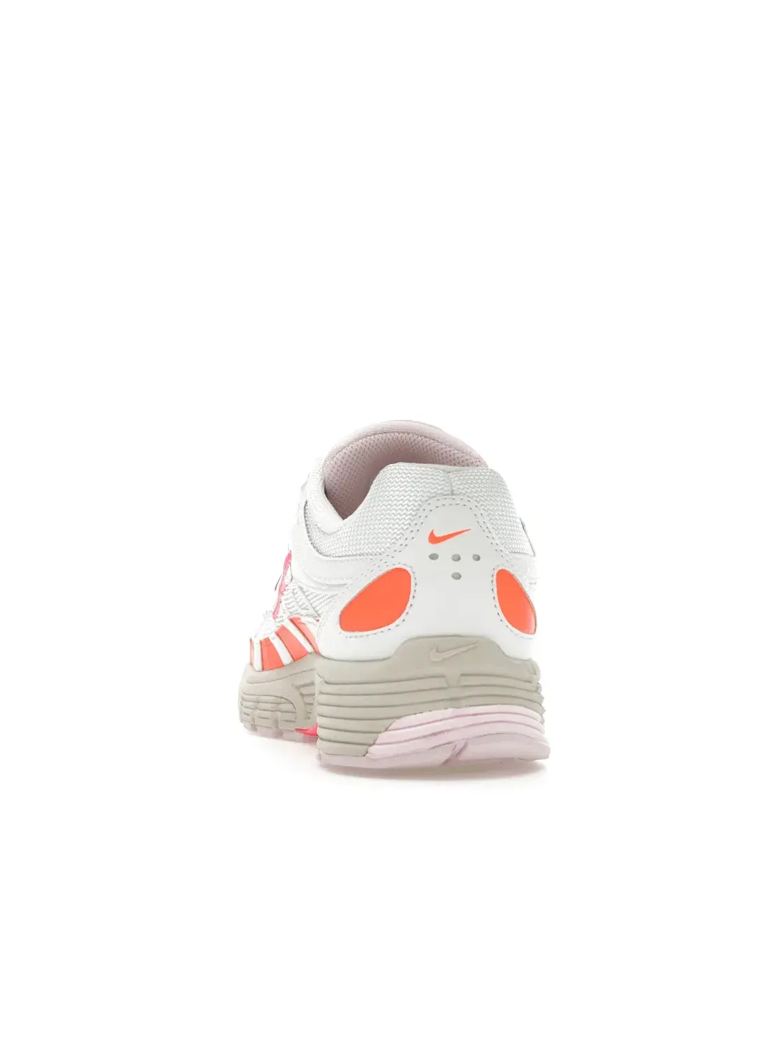 Женские кроссовки для повседневной носки Nike P-6000 Nike — изображение 4 из 4, белый/розовый