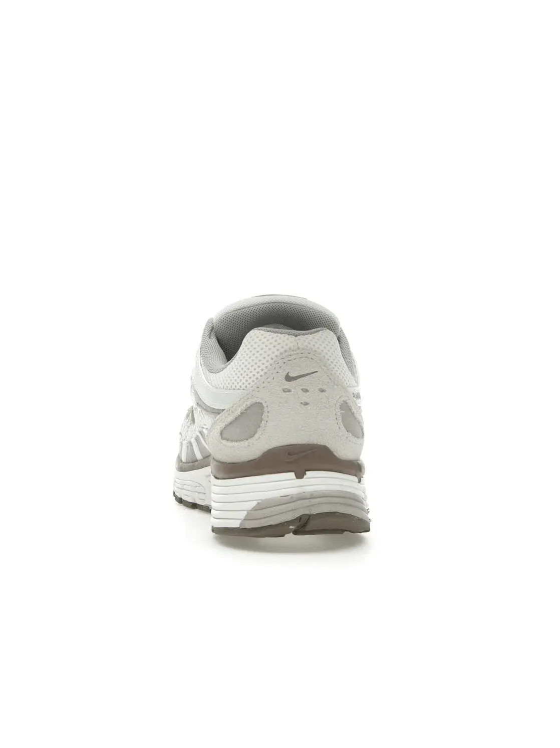 Женские кроссовки Lifestyle с нейтральной цветовой гаммой Nike P-6000 — изображение 4 из 4