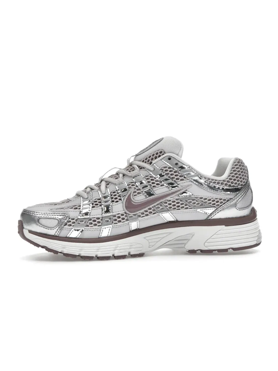 Женские кроссовки с сетчатым верхом Nike P-6000 — изображение 3 из 4